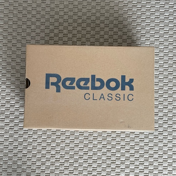 Reebok Classic Nylon Sneakers in Pink - Picture 5 of 6